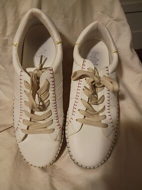 White Leather Women's Sneakers Hey Girl By Corkys Sz 10.